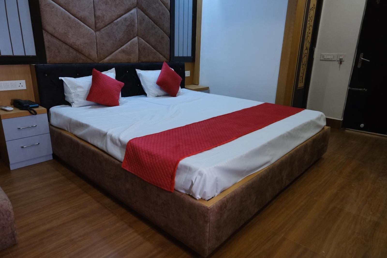 Hotel Golden Continental Deoghar Exterior foto