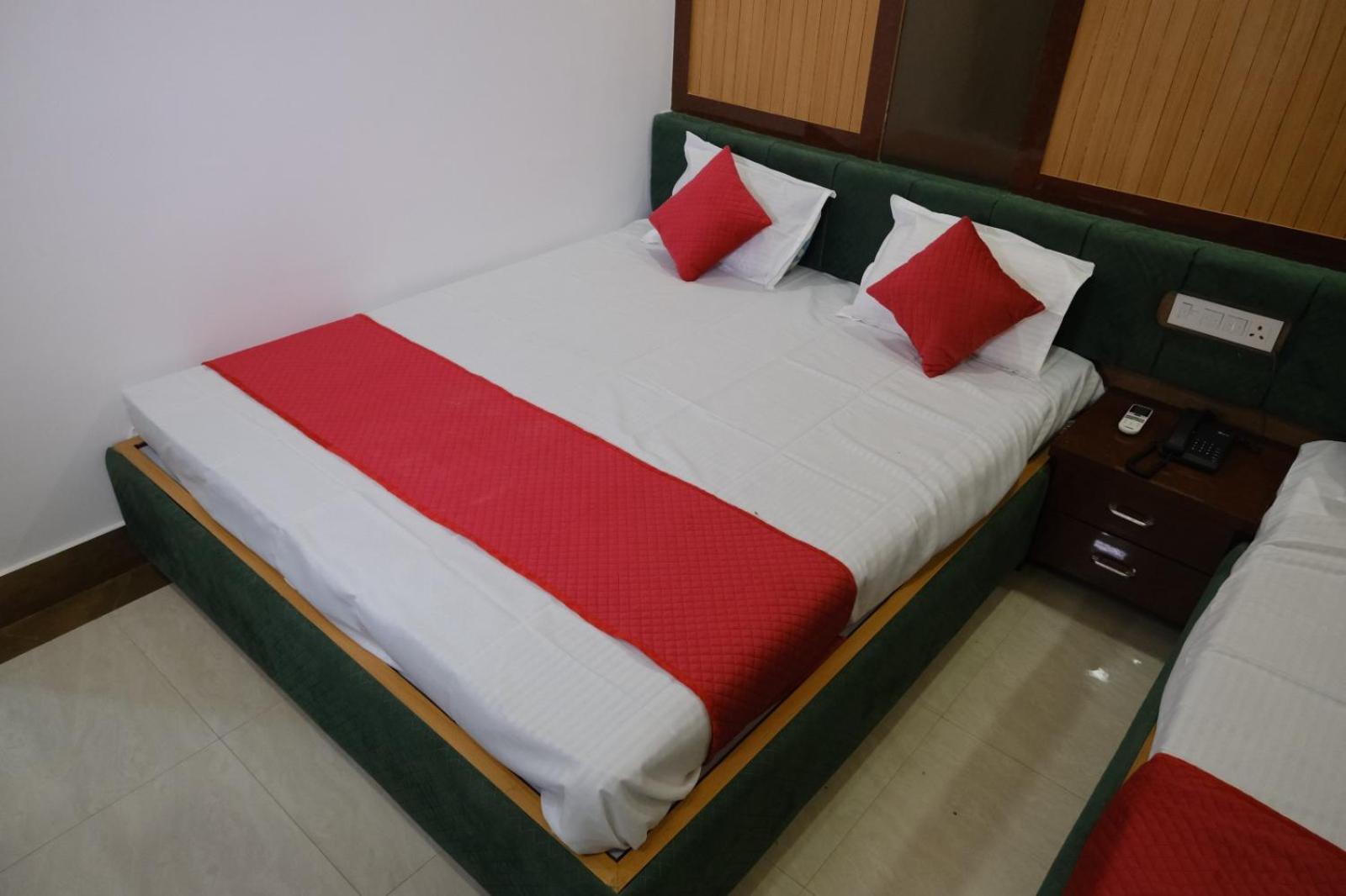 Hotel Golden Continental Deoghar Exterior foto